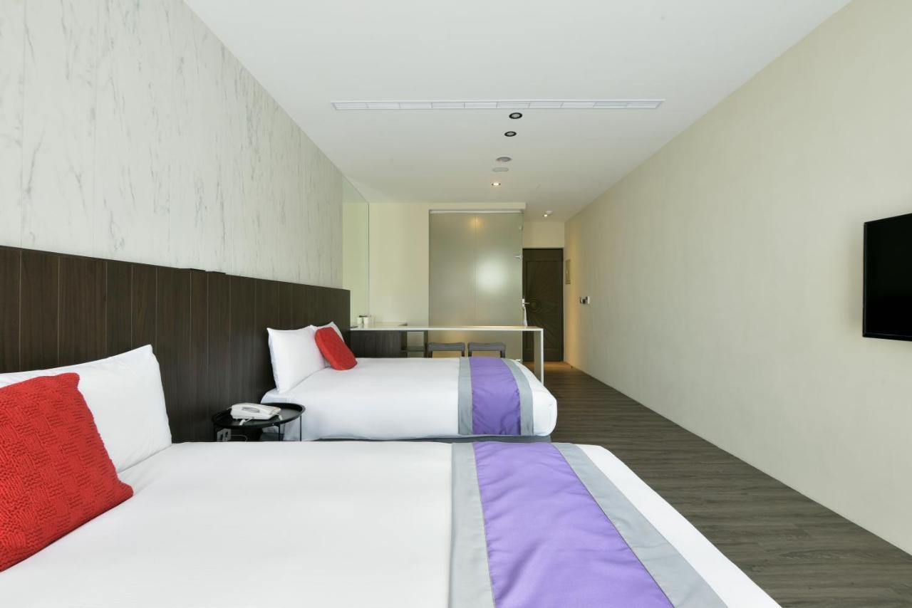 Hotel Hesper Hsr Taichung Exterior foto